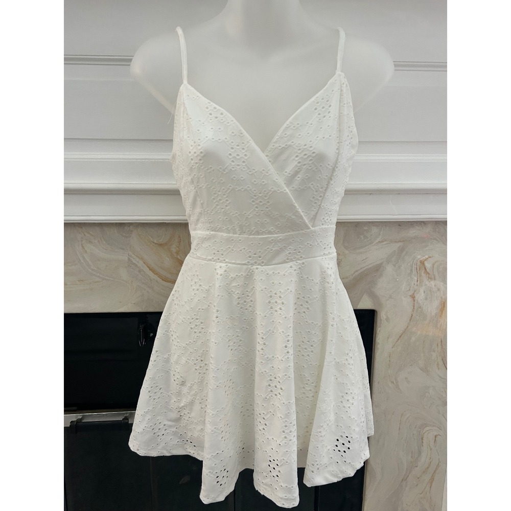 J for Justify White Eyelet Wrap Mini Dress Flirty Summer‎ Beach Vacation S